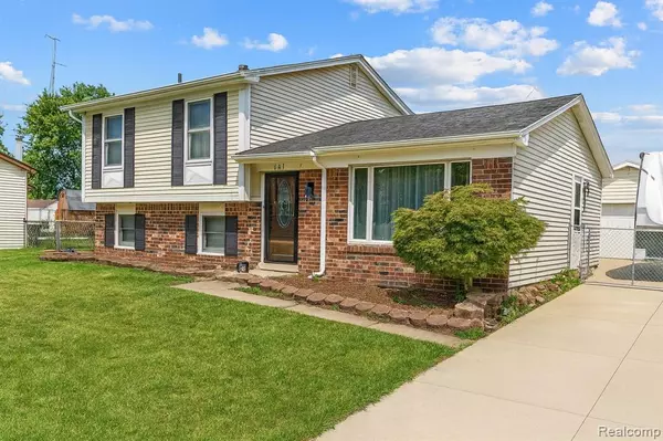 Woodhaven, MI 48183,19117 Hyde Park Court