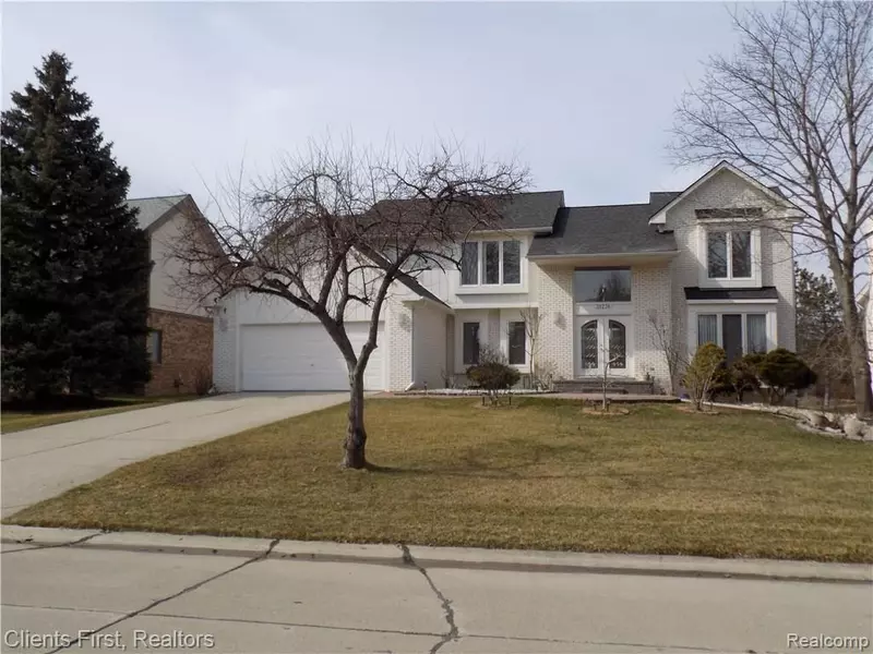 31274 COUNTRY RIDGE CIR, Farmington Hills, MI 48331