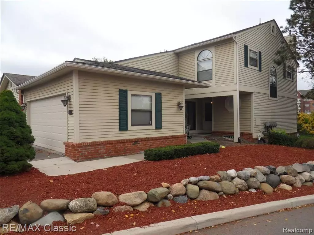 West Bloomfield Twp, MI 48322,5736 DRAKE HOLLOW W