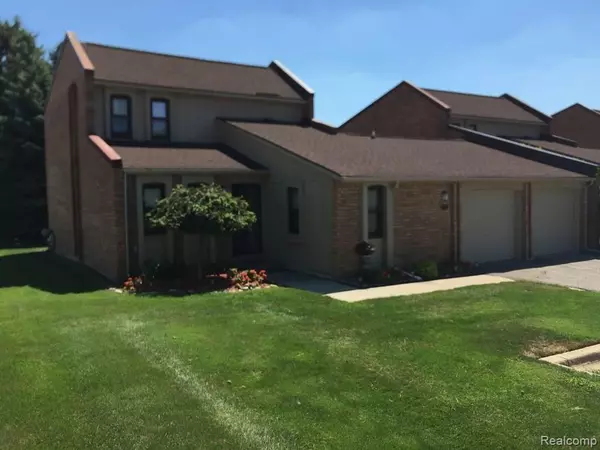 3007 MOON LAKE, West Bloomfield, MI 48323