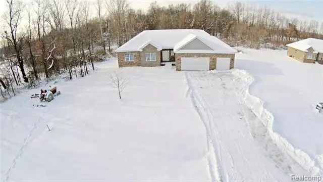 76 PARKER LN, Brandon, MI