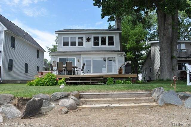 8645 Ardmore AVE, Hamburg Twp, MI 48116