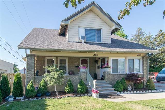 8325 E 10 MILE RD, Center Line, MI 48015