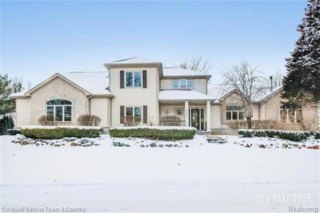 9120 Anacapa Bay DR, Hamburg Twp, MI 48169