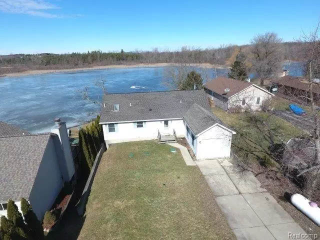 4912 BLUEWATER DR, Marathon Twp, MI 48464