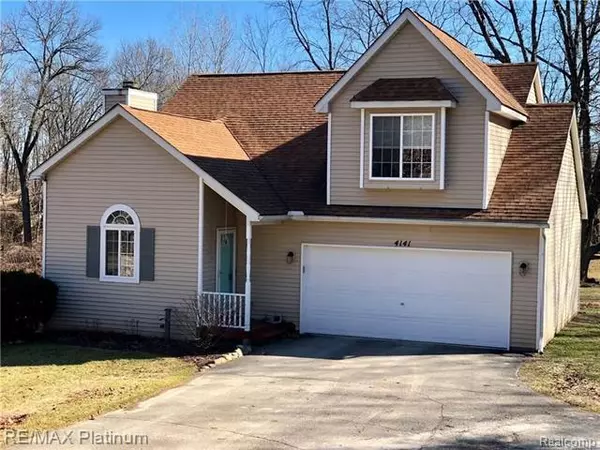 4141 LINK DR, Brighton Twp, MI 48114