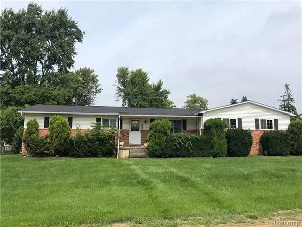 3935 BANKER ST, North Branch Vlg, MI 48461