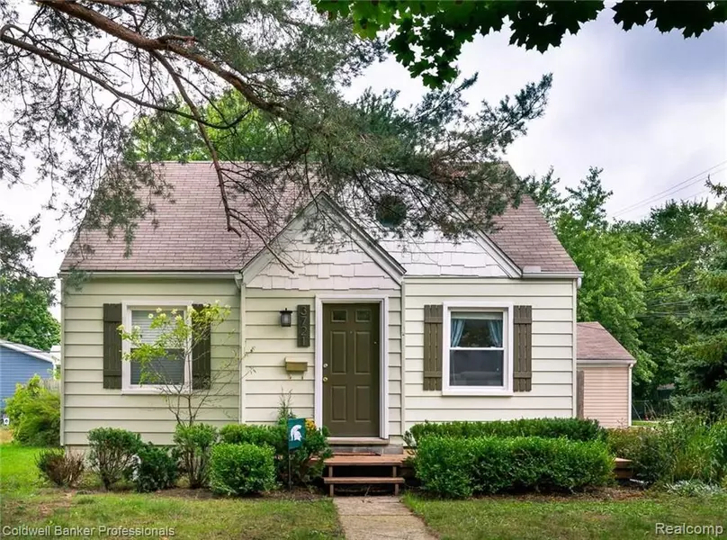 3721 DURHAM RD, Royal Oak, MI 48073