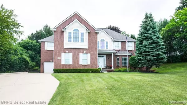 20440 HICKORY LN, Livonia, MI 48152