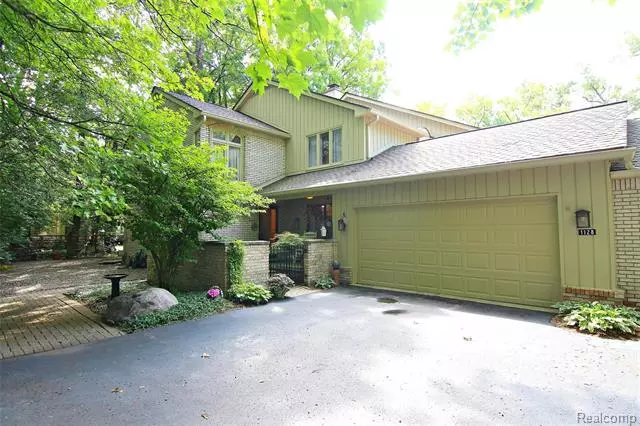 1128 S TIMBERVIEW Trail, Bloomfield Hills, MI 48304