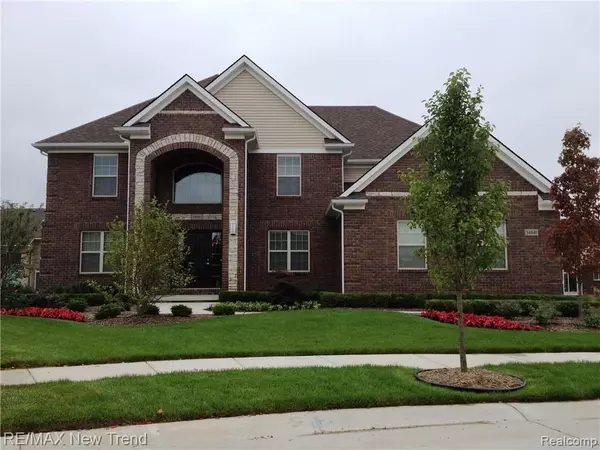 51699 S ENCLAVE DR, Lyon Twp, MI 48178
