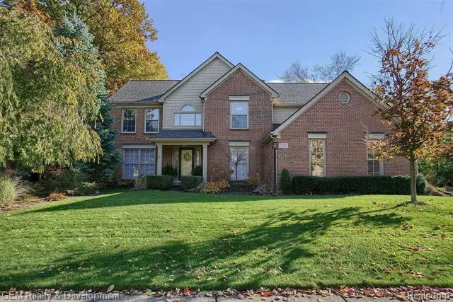 Novi, MI 48375,23322 MYSTIC FOREST DR