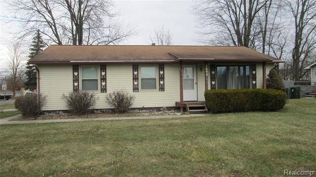 1690 SOUTH Boulevard W, Rochester Hills, MI 48309
