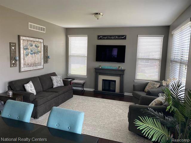 Chesterfield Twp, MI 48051,53704 DORNER LAKE DR