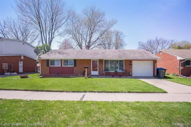 35301 LITTLE MACK AVE, Clinton Twp, MI 48035