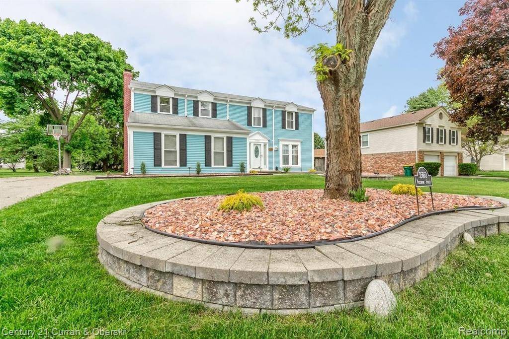 35660 VICKSBURG ST, Farmington Hills, MI 48331