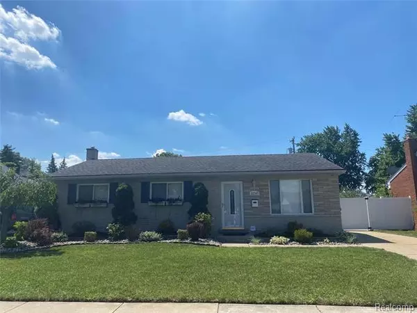 22747 W MAPLELAWN AVE, Taylor, MI 48180