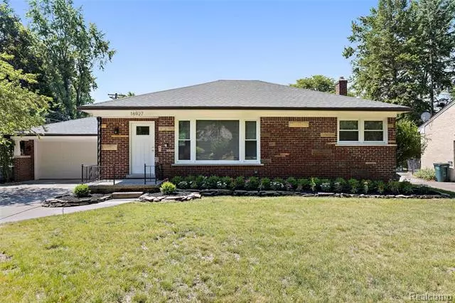 16927 WETHERBY ST, Beverly Hills, MI 48025