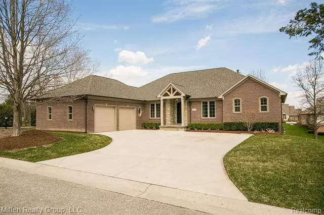 3689 HARBOR LN, East China Twp, MI 48054