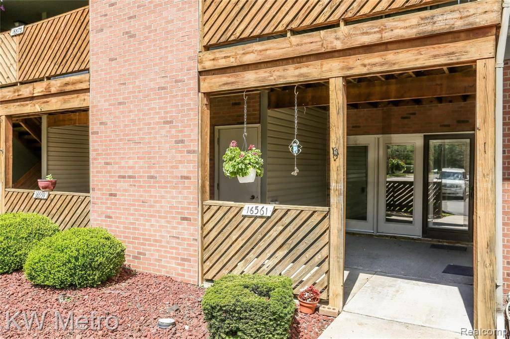 16561 WOODLANE, Fraser, MI 48026