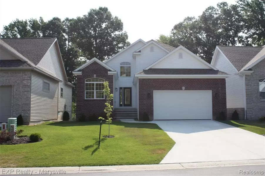 3098 ABERDEEN Court, Port Huron Twp, MI 48060
