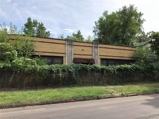 8818 TRAVERSE Street, Detroit, MI 48213