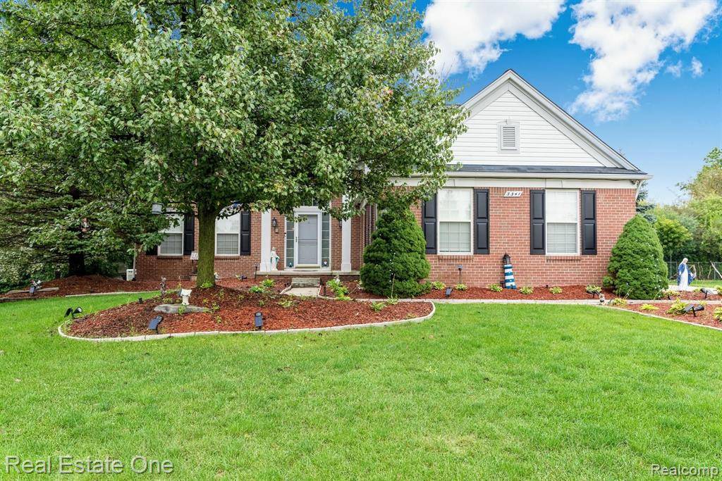 3341 BROOKLYN DR, Canton Twp, MI 48188