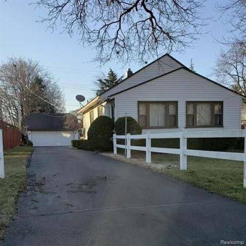 37521 W HURON RIVER Drive, Romulus, MI 48174