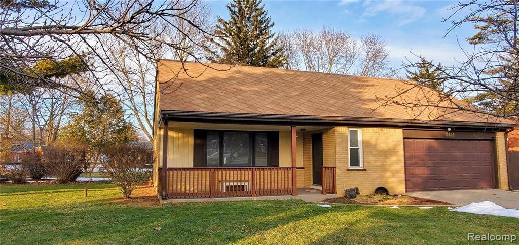 2141 E HILL Road, Grand Blanc Twp, MI 48439