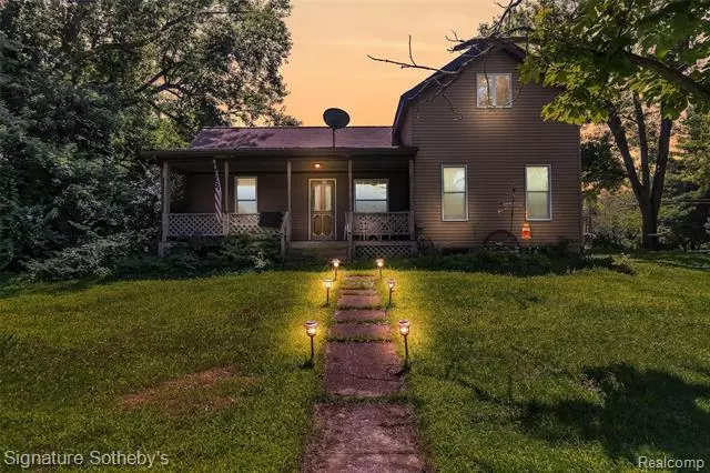 163 W Dryden Road, Metamora Vlg, MI 48455