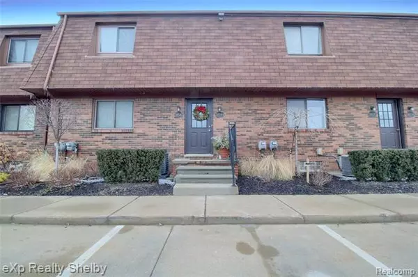 38544 LANSE CREUSE Street E, Harrison Township, MI 48045