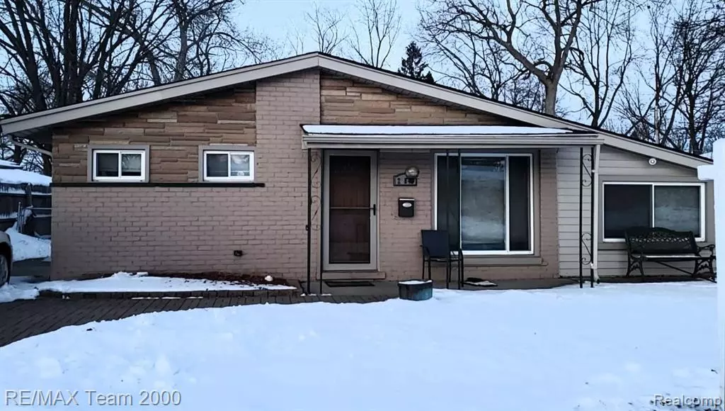 22848 N BROOKSIDE Drive, Dearborn Heights, MI 48125