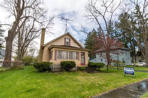 178 S GENESEE Street, Montrose, MI 48457