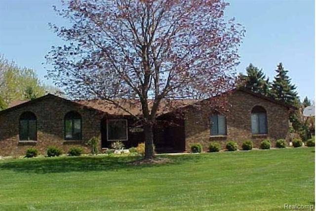 2442 PLAINVIEW Drive, Clayton Twp, MI 48433