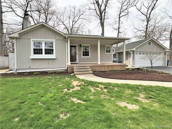 4381 LETART Avenue, Waterford, MI 48329