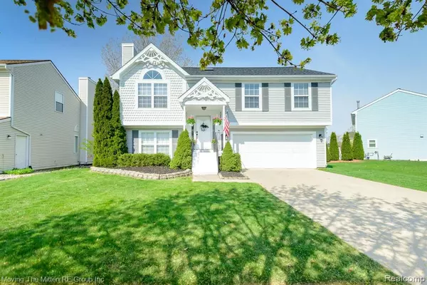 Belleville, MI 48111,464 WATERBURY Court