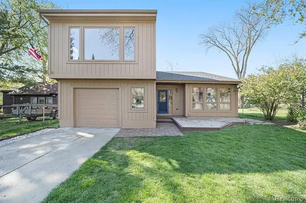 3627 NORMANDY RD, Royal Oak, MI 48073