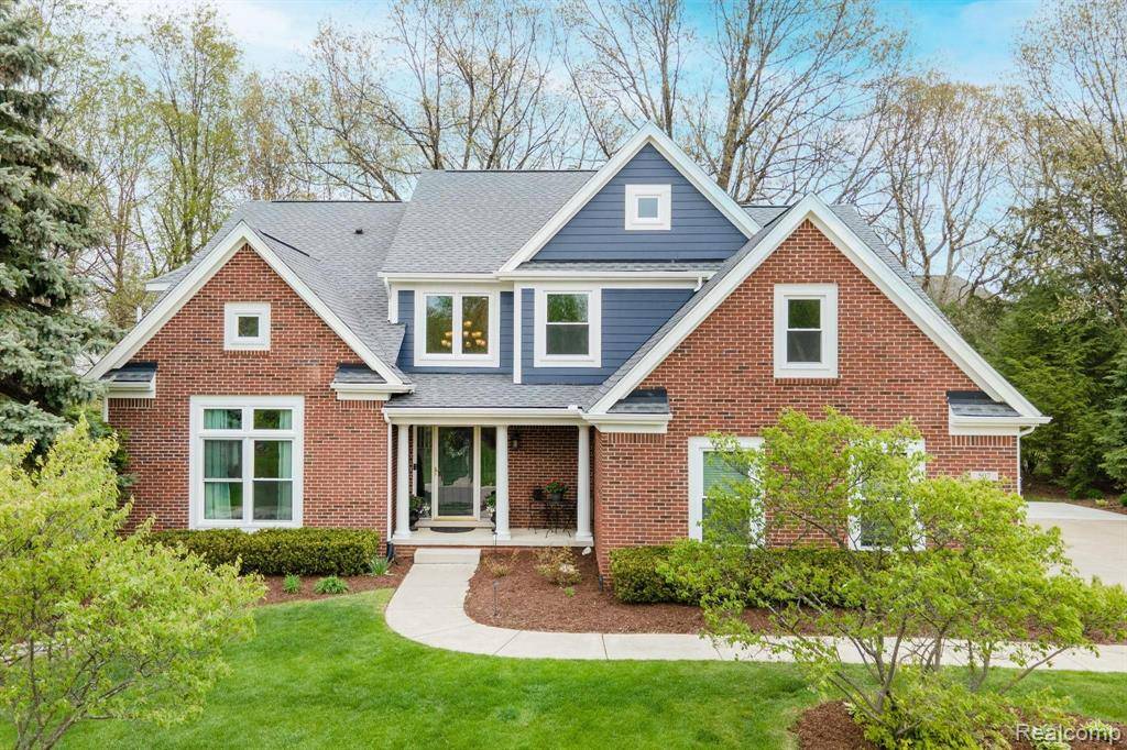 507 INVERNESS, Highland Twp, MI 48357