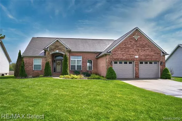 5428 ASPEN Circle, Grand Blanc, MI 48439