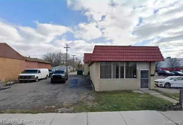 6516 WYOMING Street, Dearborn, MI 48126