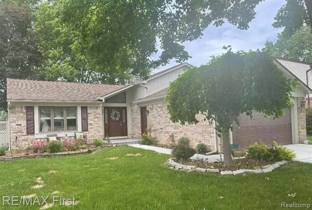 Sterling Heights, MI 48313,39331 DELLA ROSA Drive