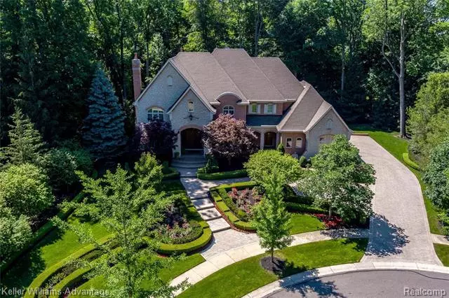 48035 BELLAGIO Court, Northville, MI 48167