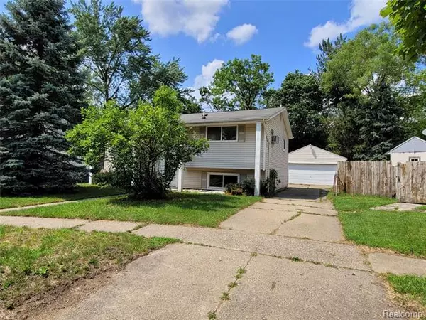 2825 MARGATE Circle, Flint, MI 48506