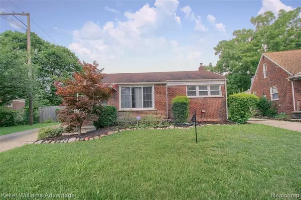 208 AUBURN Street, Inkster, MI 48141