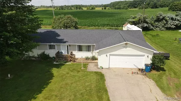 6616 SCHOTT Road,  Mayville,  MI 48744