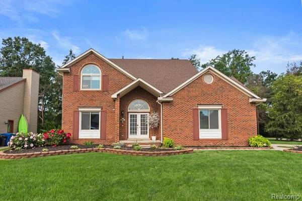 1484 Stauch Drive, West Bloomfield, MI 48324