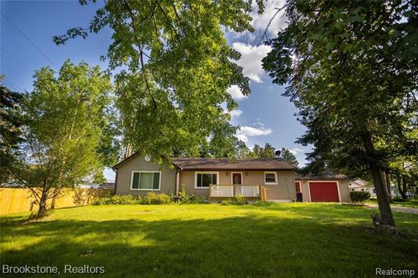 125 WALKER Street,  Imlay City,  MI 48444