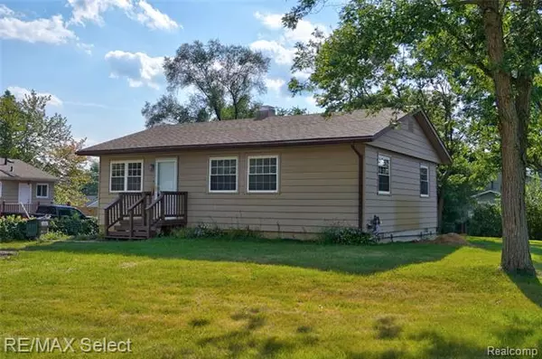 5310 ETHEL Street, Brighton, MI 48116