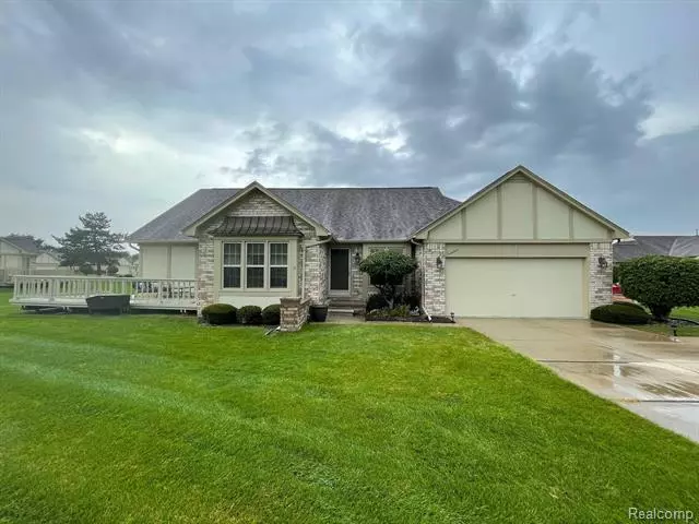 Clinton Township, MI 48038,42607 CEDAR RIDGE Drive