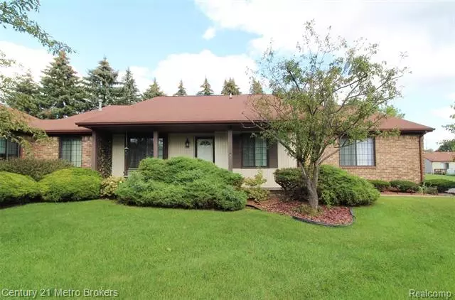 5015 SANDALWOOD Drive, Grand Blanc Twp, MI 48439